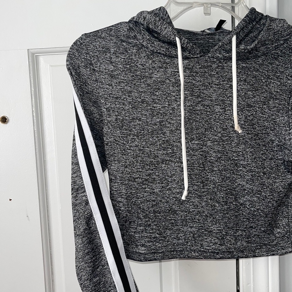 Crop sweater shirt